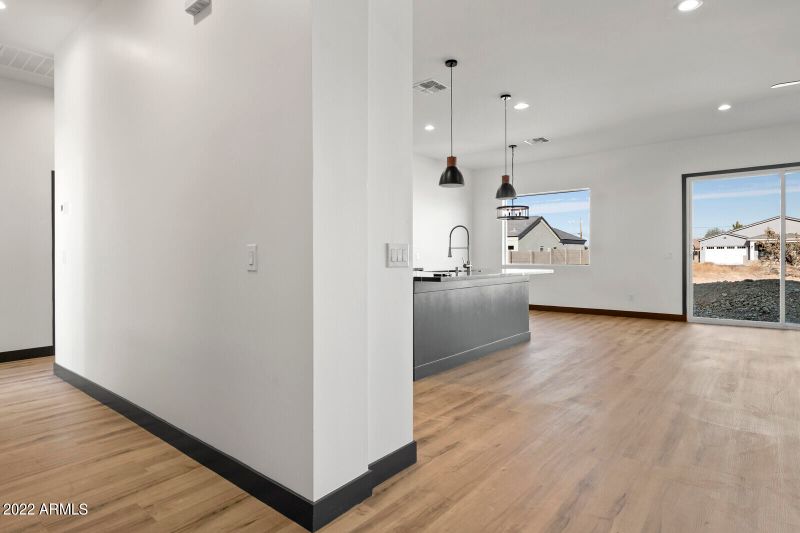 5606 E Pony Track Ln, San Tan Valley, AZ 85140