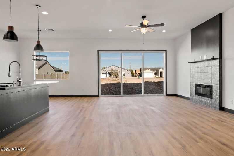 5606 E Pony Track Ln, San Tan Valley, AZ 85140