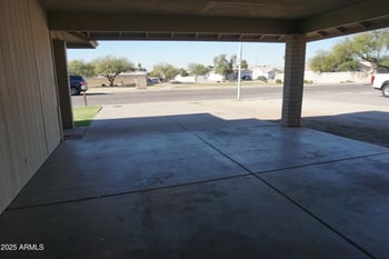 5607 73rd Ave, Glendale, AZ 85303