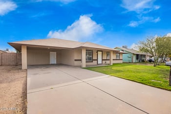 5607 73rd Ave, Glendale, AZ 85303
