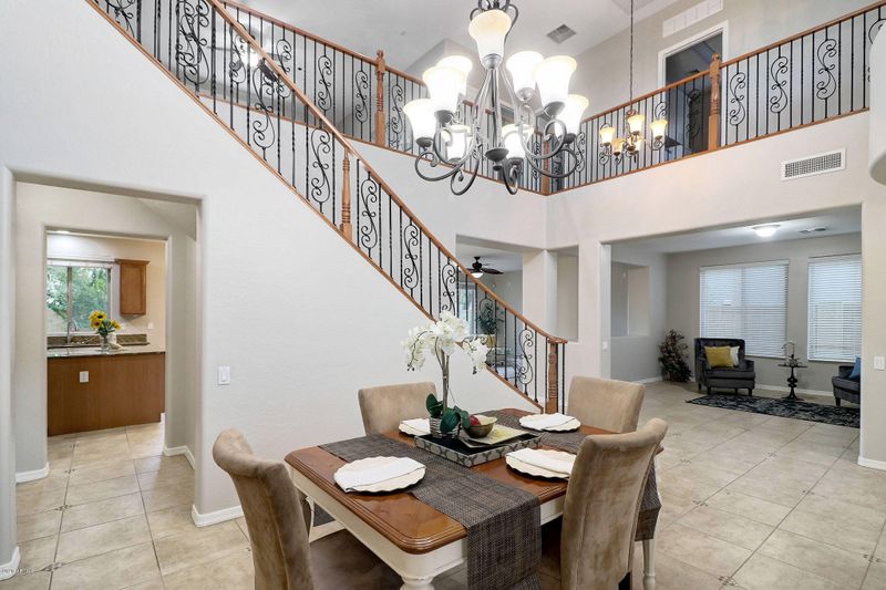 5607 W Cavedale Dr, Phoenix, AZ 85083