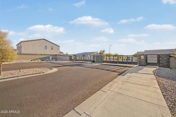 5609 23rd Dr, Phoenix, AZ 85041