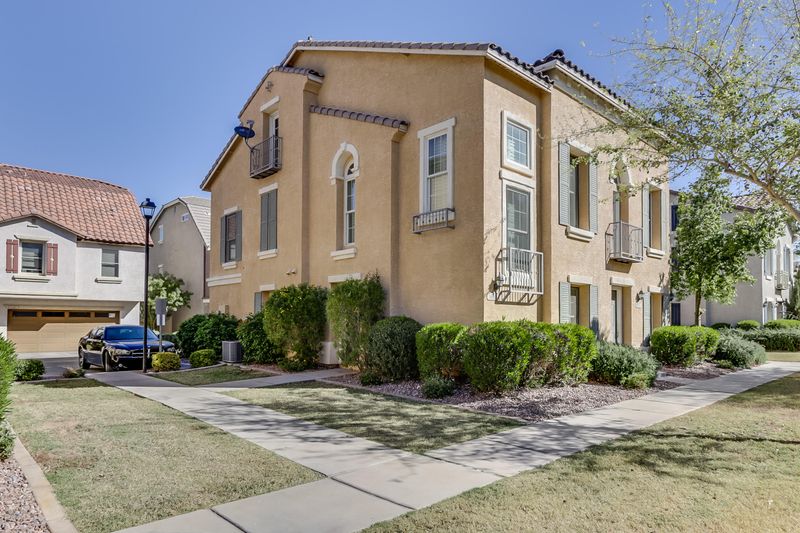 5609 S 21st Pl, Phoenix, AZ 85040