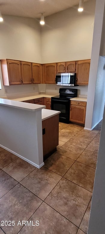 5610 Elmwood St, Mesa, AZ 85205