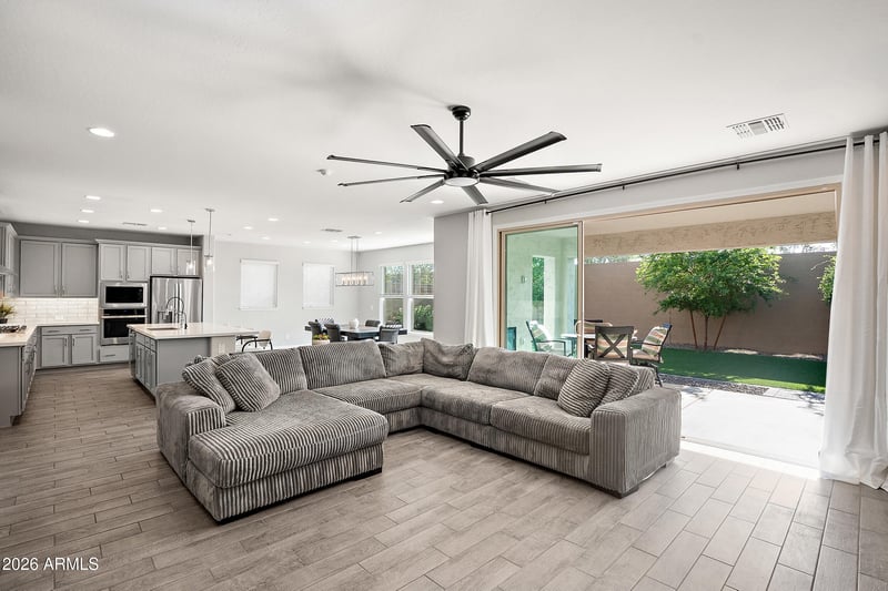 5610 194th Ln, Litchfield Park, AZ 85340