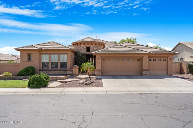 5610 N Lyle Ct, Litchfield Park, AZ 85340