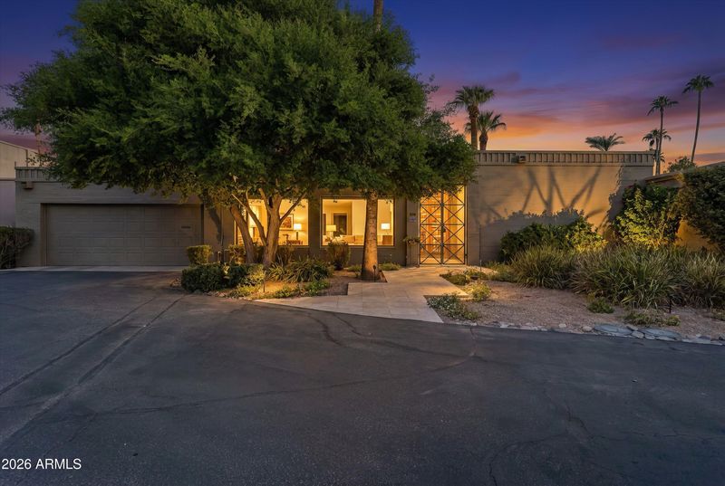 5610 N Scottsdale Rd, Paradise Valley, AZ 85253