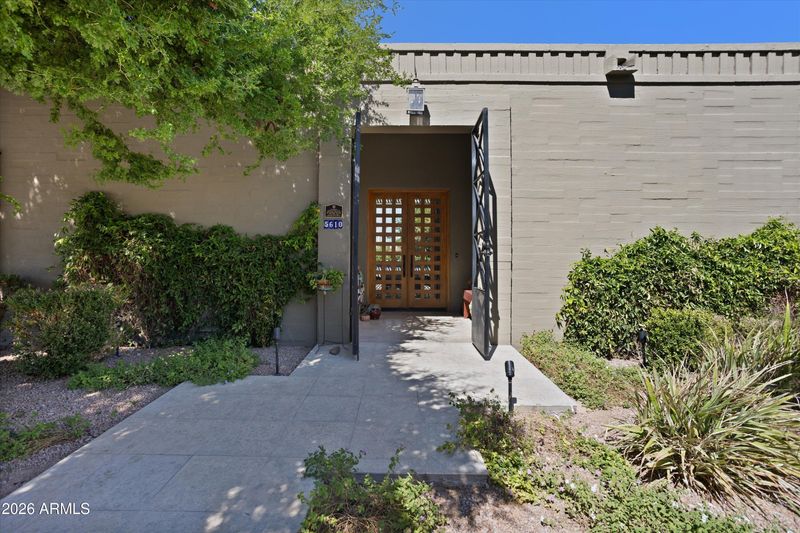 5610 N Scottsdale Rd, Paradise Valley, AZ 85253