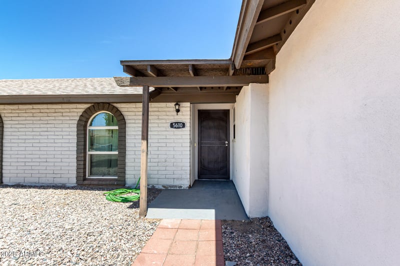 5610 Sunnyslope Ln, Glendale, AZ 85302