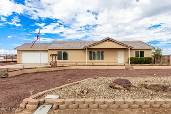 5611 225th Ave, Buckeye, AZ 85326