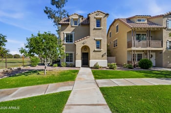 5612 S 21st Pl, Phoenix, AZ 85040