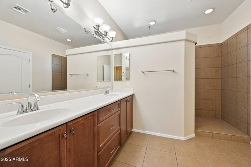 5613 58th Ln, Laveen, AZ 85339