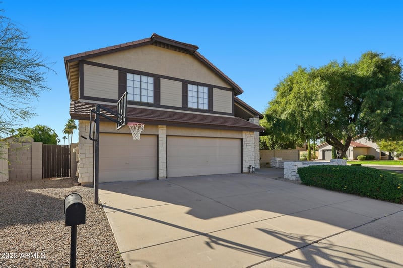 5613 Angela Dr, Scottsdale, AZ 85254