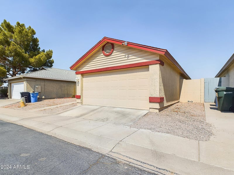 5613 42nd St, Phoenix, AZ 85040