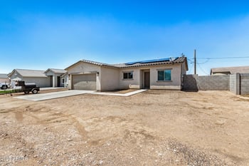 5614 Red Bird Ln, San Tan Valley, AZ 85140