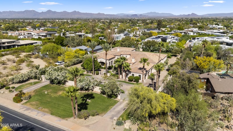5615 Invergordon Rd, Paradise Valley, AZ 85253