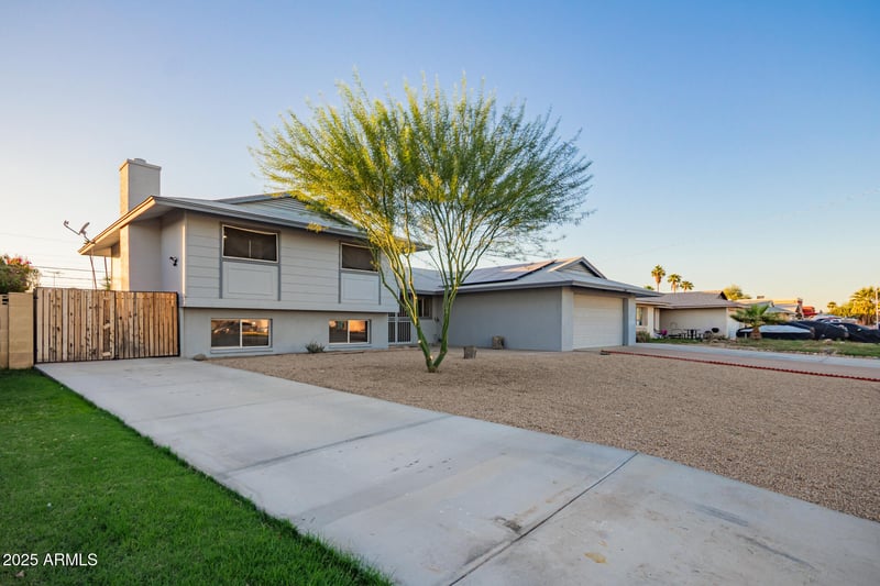 5616 42nd Ln, Phoenix, AZ 85019