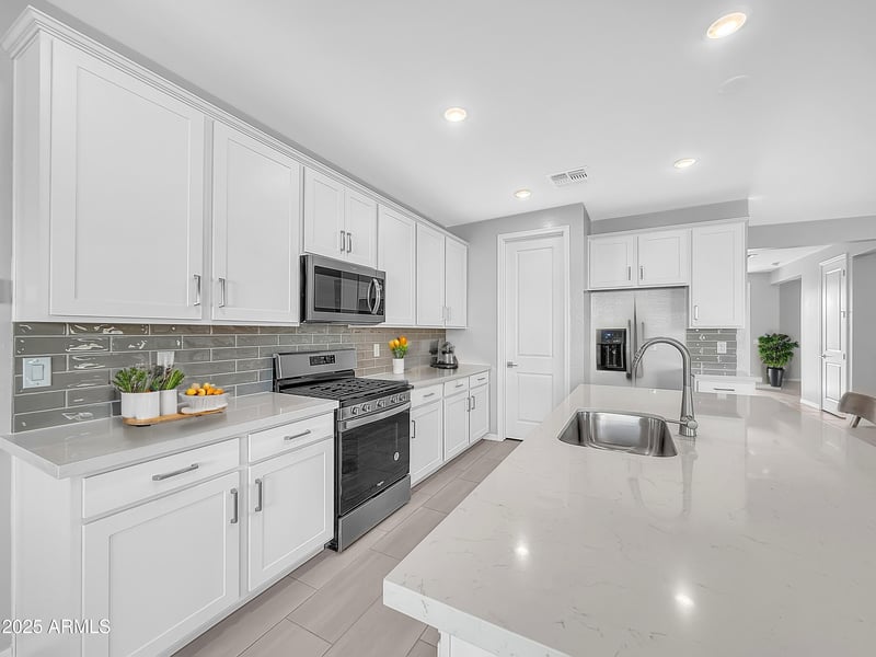 5616 Paseo Way, Laveen, AZ 85339