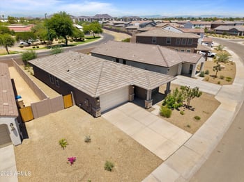 5618 Mauna Loa Ln, Glendale, AZ 85306