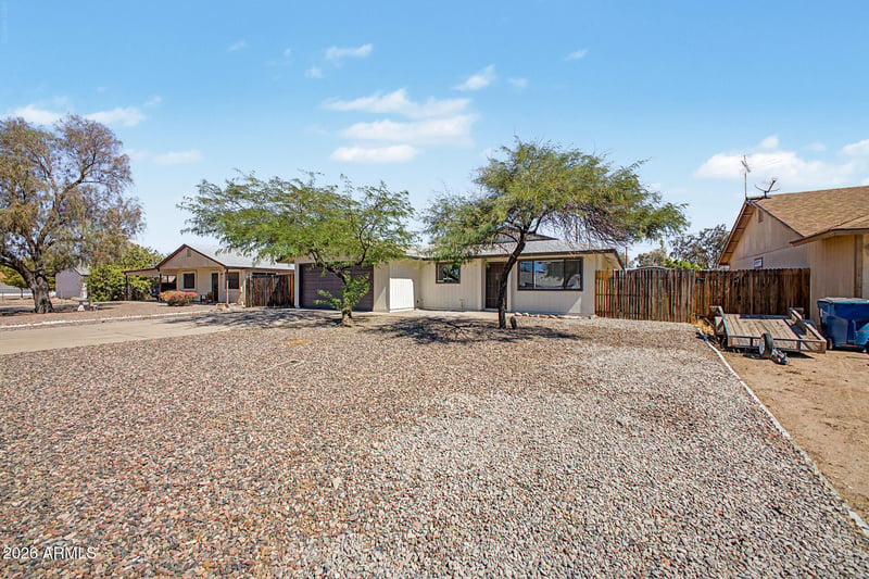 562 Hondo Ave, Apache Junction, AZ 85119