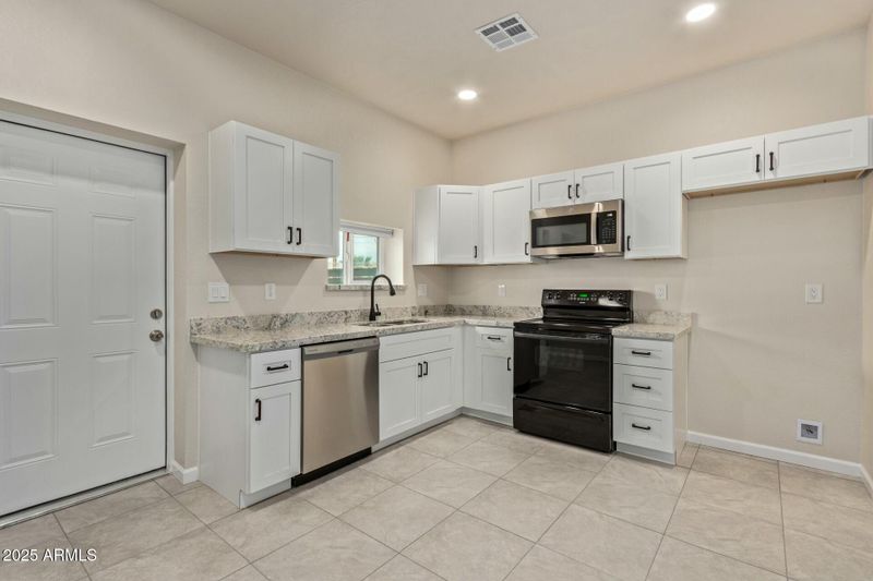562 N Lewis --, Mesa, AZ 85201