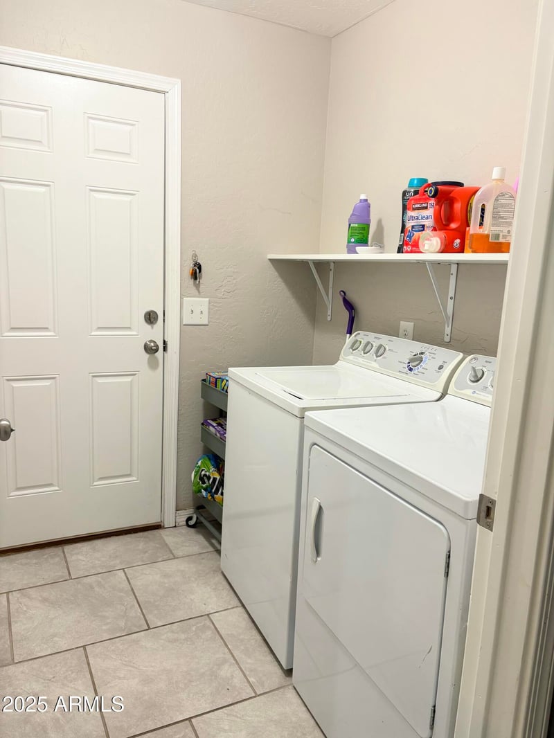 5620 42nd St, Phoenix, AZ 85040