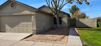5620 42nd St, Phoenix, AZ 85040