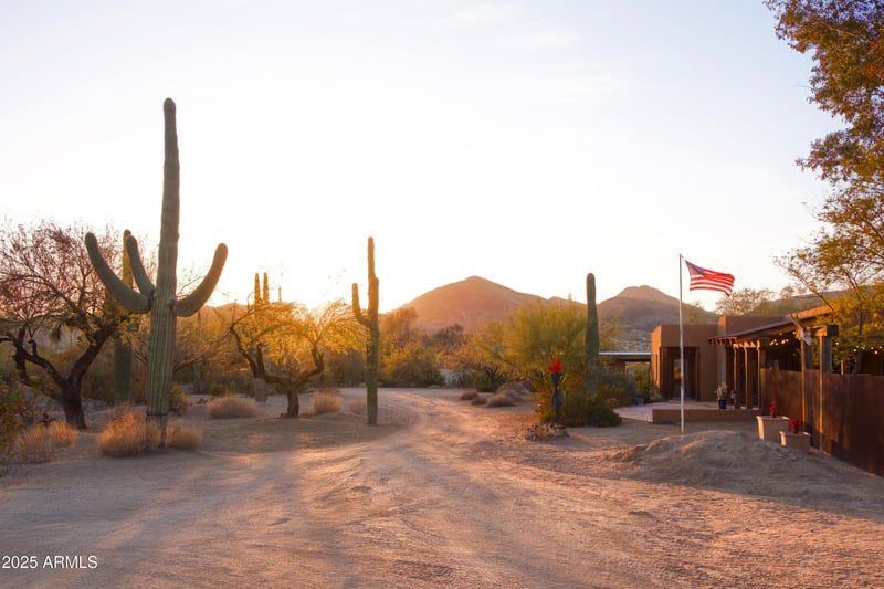 5620 E Ocotillo Rd, Cave Creek, AZ 85331