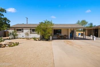 5620 20th Dr, Phoenix, AZ 85015