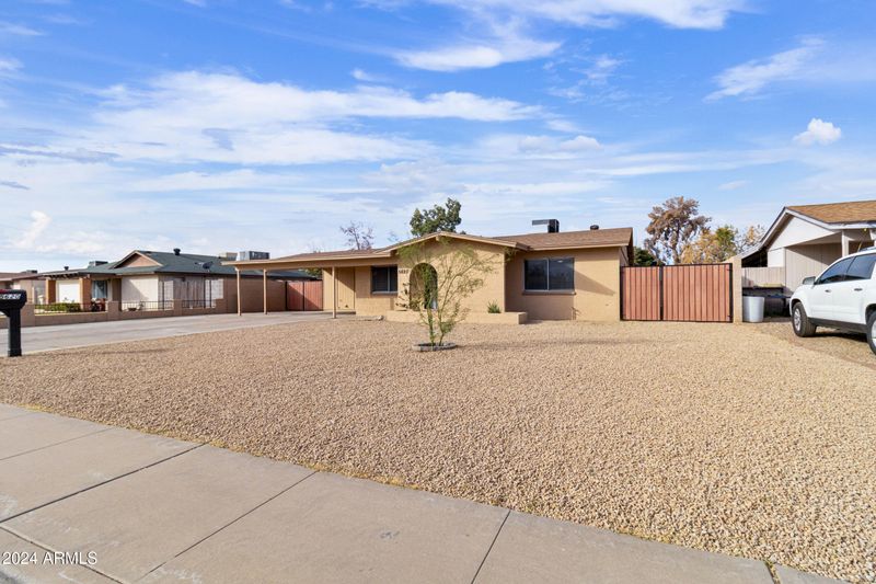 5620 N 71st Ave, Glendale, AZ 85303