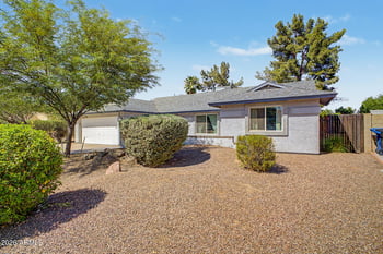 5620 W Frye Rd, Chandler, AZ 85226