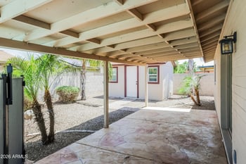 5620 Hearn Rd, Glendale, AZ 85306