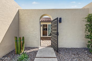 5621 N Palacio Pl, Phoenix, AZ 85014