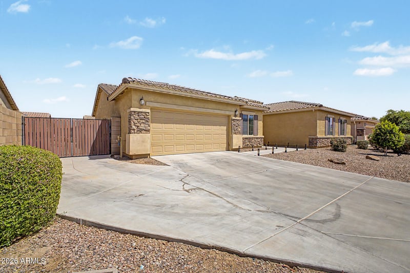 5621 57th Ln, Laveen, AZ 85339