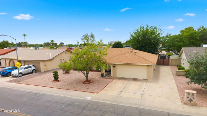 5621 W Hearn Rd, Glendale, AZ 85306