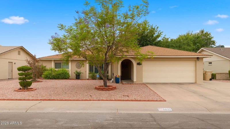 5621 W Hearn Rd, Glendale, AZ 85306