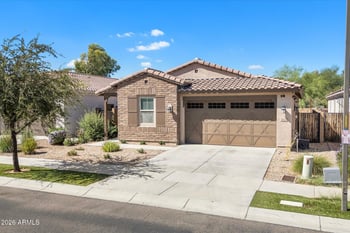 5622 S 28th St, Phoenix, AZ 85040