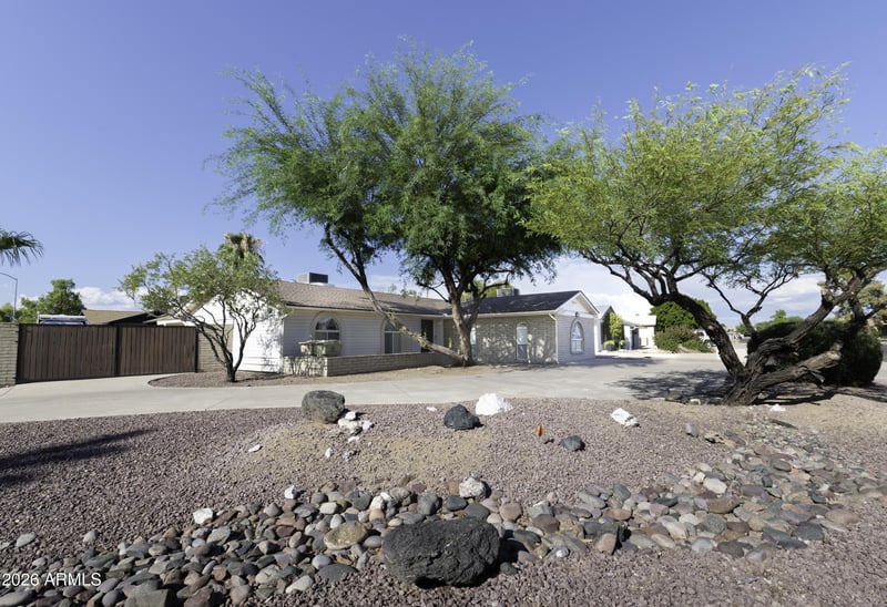 5622 W Grovers Ave, Glendale, AZ 85308