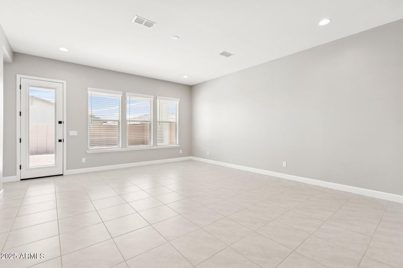 5623 193rd Dr, Litchfield Park, AZ 85340