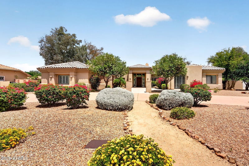 5624 W Misty Willow Ln, Glendale, AZ 85310
