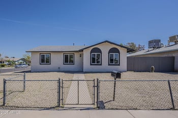 5625 47th St, Phoenix, AZ 85040