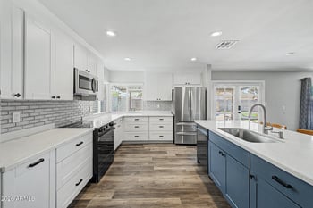 5625 Grovers Ave, Glendale, AZ 85308