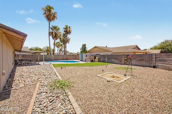 5625 Grovers Ave, Glendale, AZ 85308