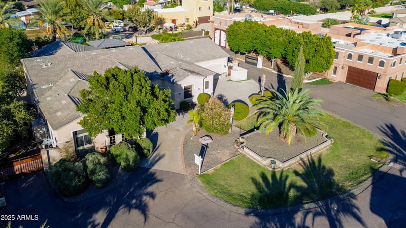 5627 83rd Ln, Glendale, AZ 85303