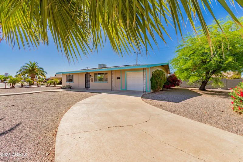5627 Covina Rd, Mesa, AZ 85205