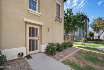 5629 S 21st Pl, Phoenix, AZ 85040