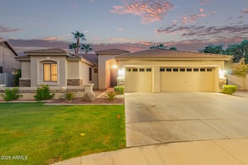 563 Bluejay Dr, Chandler, AZ 85286