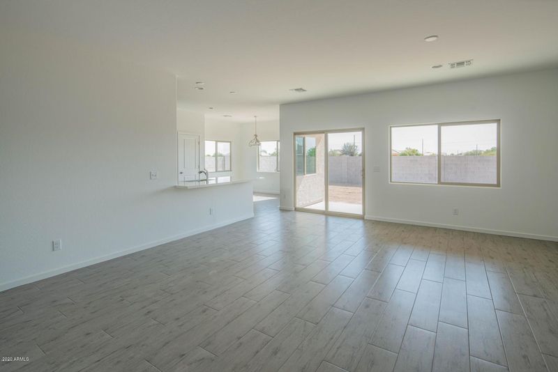 5630 E Red Bird Ln, San Tan Valley, AZ 85140
