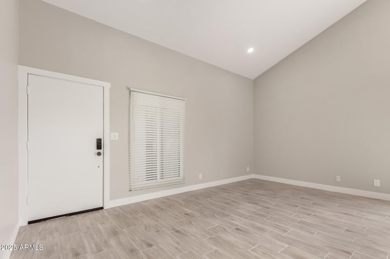 5630 Vogel Ave, Glendale, AZ 85302