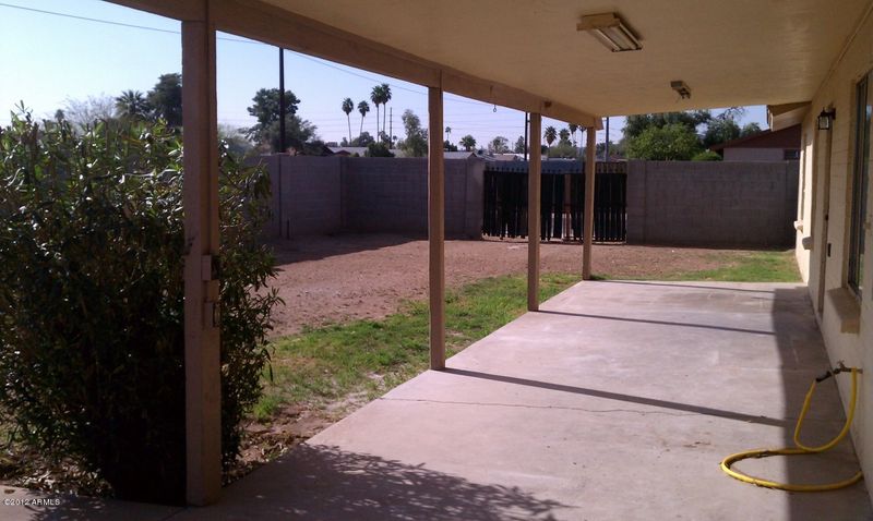 5631 S 46th St, Phoenix, AZ 85040
